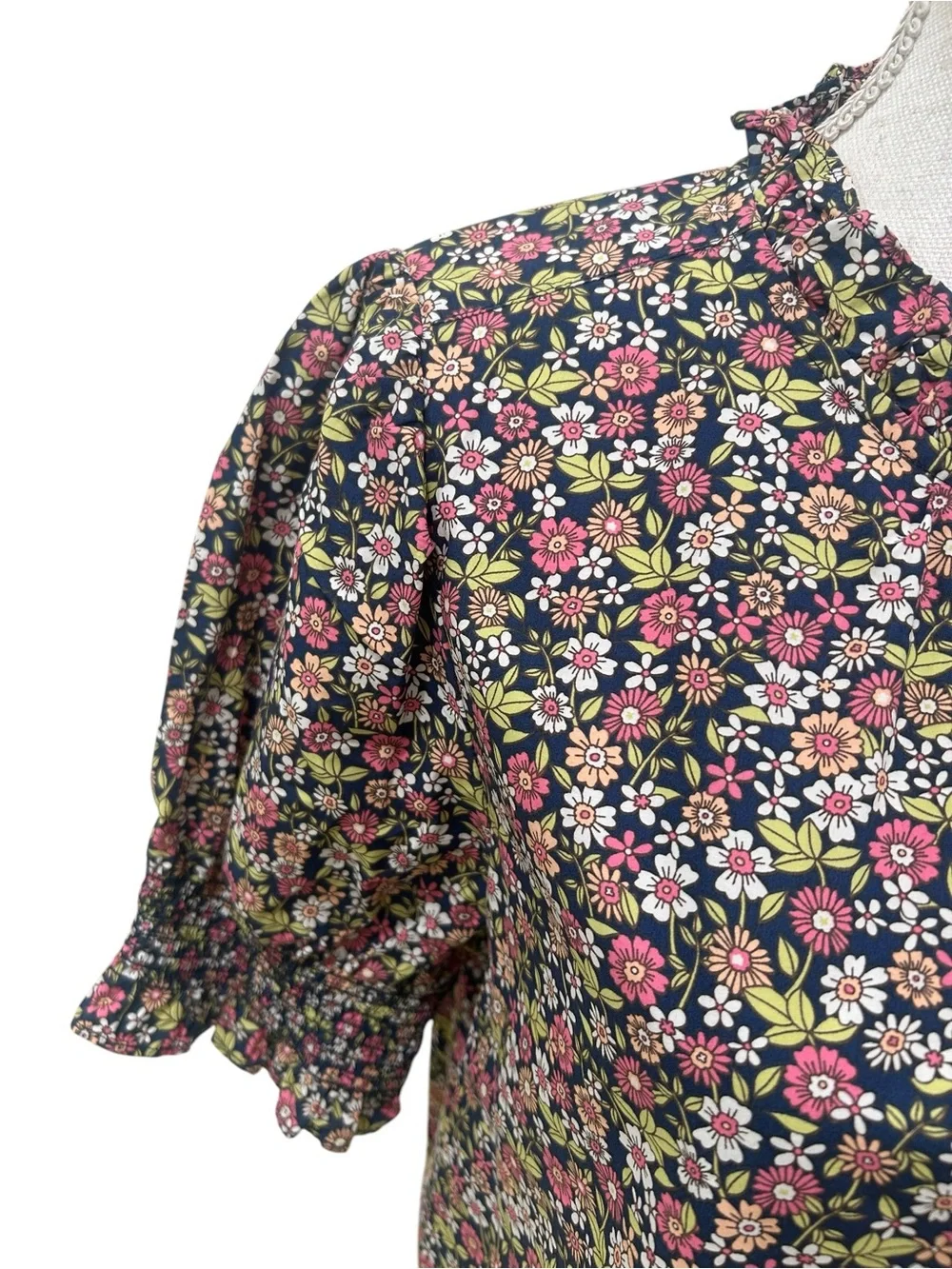 J. Crew meadow flowers print Puff-Sleeve Blouse Pink Cream black size medium